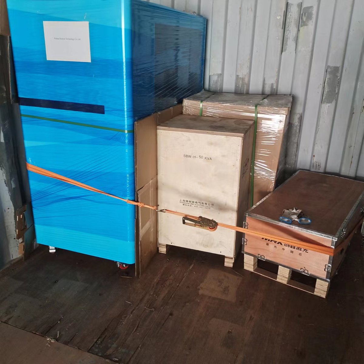 It is glad that our Fiber Laser Cutting Machine are sent to Iran  Support OEM  Super high standard quality, attaractive prices  Waiting for your messages  #fiberlasercuttingmachine #lasercuttingmachine