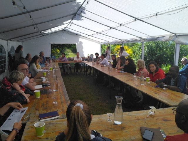 Francois Grunewald (@fr_grunewald) on Twitter photo Conclusions de trois jours riches pour les urd.org/fr/evenement/u… revoir les imaginaires, narratifs & pratiques de l'humanitaire: + frugal, + ecoféministe, + militant, + engagé & en support avec les acteurs locaux <a href="/MinColonna/">Catherine Colonna</a> <a href="/SRomatet/">Stéphane Romatet</a> <a href="/al_boinet/">Alain Boinet</a> <a href="/michelmaietta/">Michel MAIETTA</a> <a href="/coordinationsud/">Coordination SUD</a> Conclusions de trois jours riches pour les urd.org/fr/evenement/u… revoir les imaginaires, narratifs & pratiques de l'humanitaire: + frugal, + ecoféministe, + militant, + engagé & en support avec les acteurs locaux <a href="/MinColonna/">Catherine Colonna</a> <a href="/SRomatet/">Stéphane Romatet</a> <a href="/al_boinet/">Alain Boinet</a> <a href="/michelmaietta/">Michel MAIETTA</a> <a href="/coordinationsud/">Coordination SUD</a>
