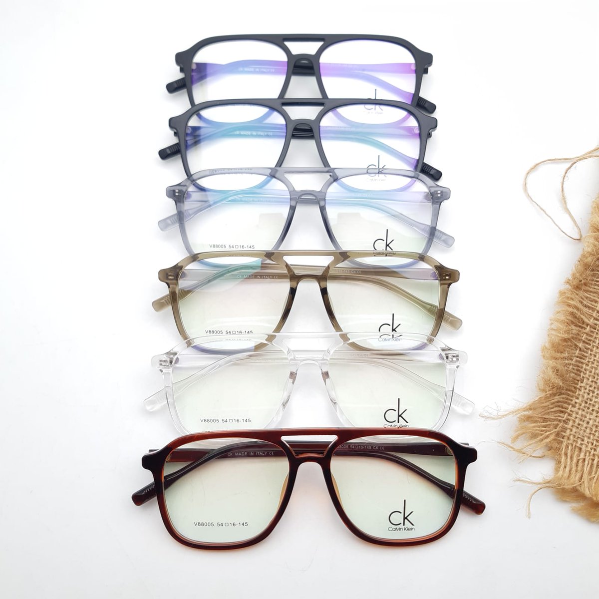 RoseButik1's tweet photo. TERMURAH BAGUS JAMINAN KUALITAS 
BSA FOLLOW IG KU JUGA YA DI @IVAROSE2_SOFTLENS &amp; @IVAROSE_BOUTIQUE 

#Tasyi  #jualankacamata #jualanonline #kacamatamurah https://t.co/5JAm1ebFRx