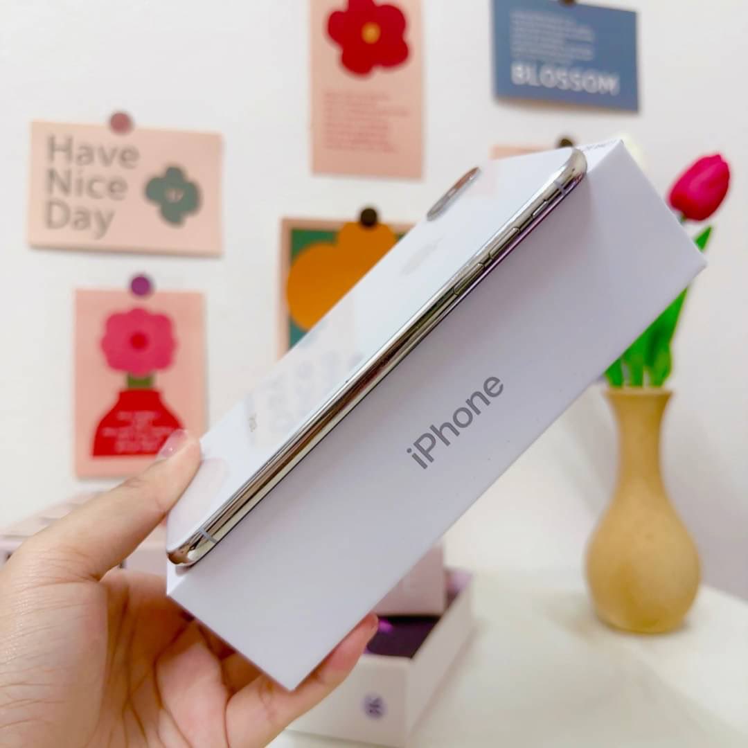 BbubbleStore's tweet image. #9407
IPhone Xs max 256gb เครื่องศูนย์นอกแท้ สี Silver
ราคา 11,900 บาท ส่งฟรี

🔋 : สุขภาพแบต 92% 
📱 : สภาพ 96% มือสองมีรอยบ้างตามรูป
🛎 : การใช้งานอื่นๆปกติทุกอย่าง รีเซ็ตได้ ไม่ติดไอคราว

🛠 ประกันร้าน 15 วัน แถมอุปกรณ์ชุดชาร์จ ( มีกล่อง )
#ไอโฟน #ไอโฟนมือ2 #ไอโฟนมือสอง