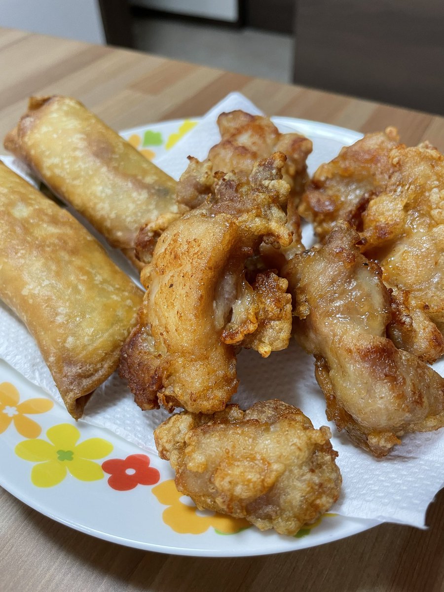 やっぱりチキンが食べたい🍗ということで唐揚げ作ったよん😆
#唐揚げ #おウチご飯