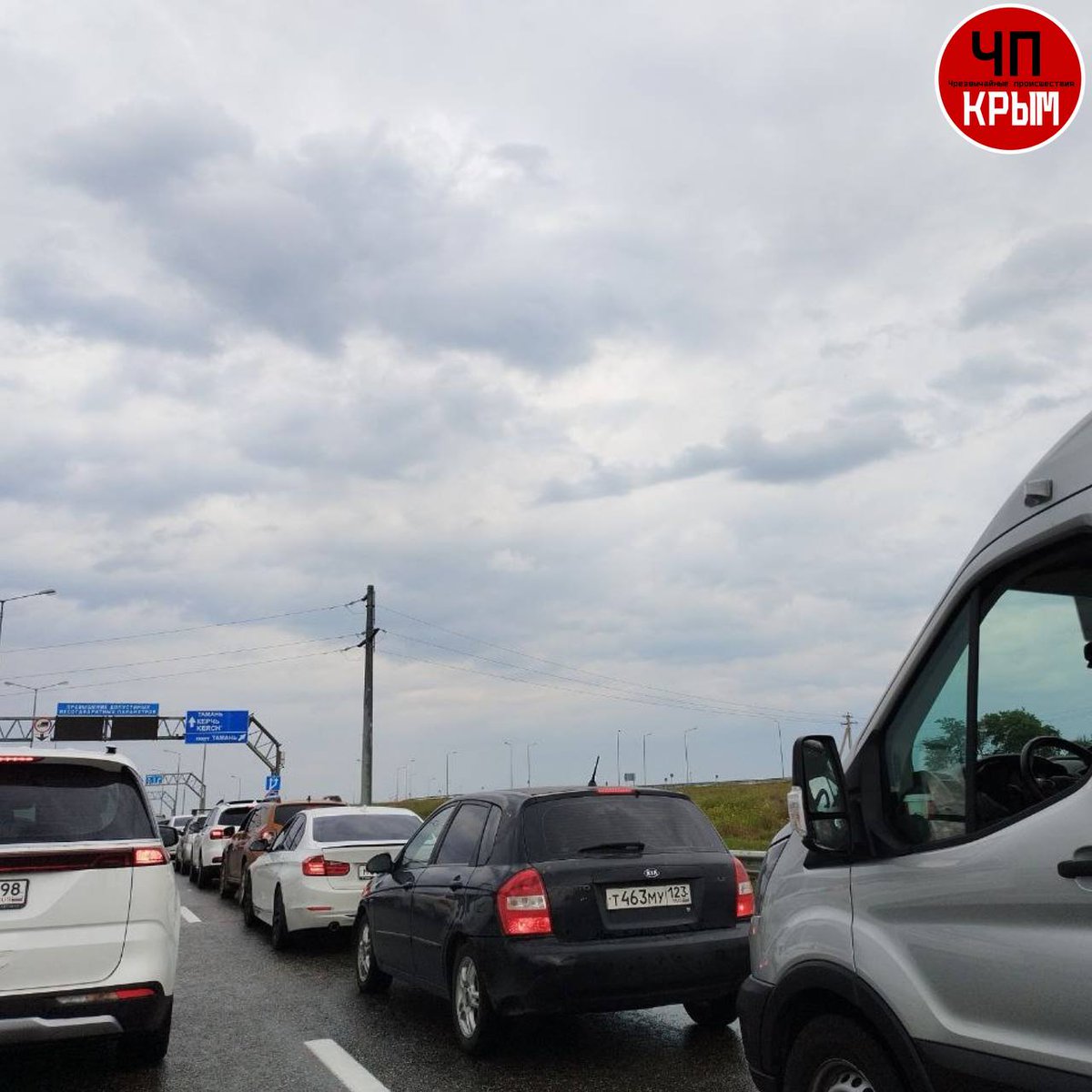 'Traffic jam on the Crimean bridge in two rows. People have been waiting for an hour.' As reported by upset ruzZians. Cars are thoroughly checked for explosives.
#lviv #Крим #Крым