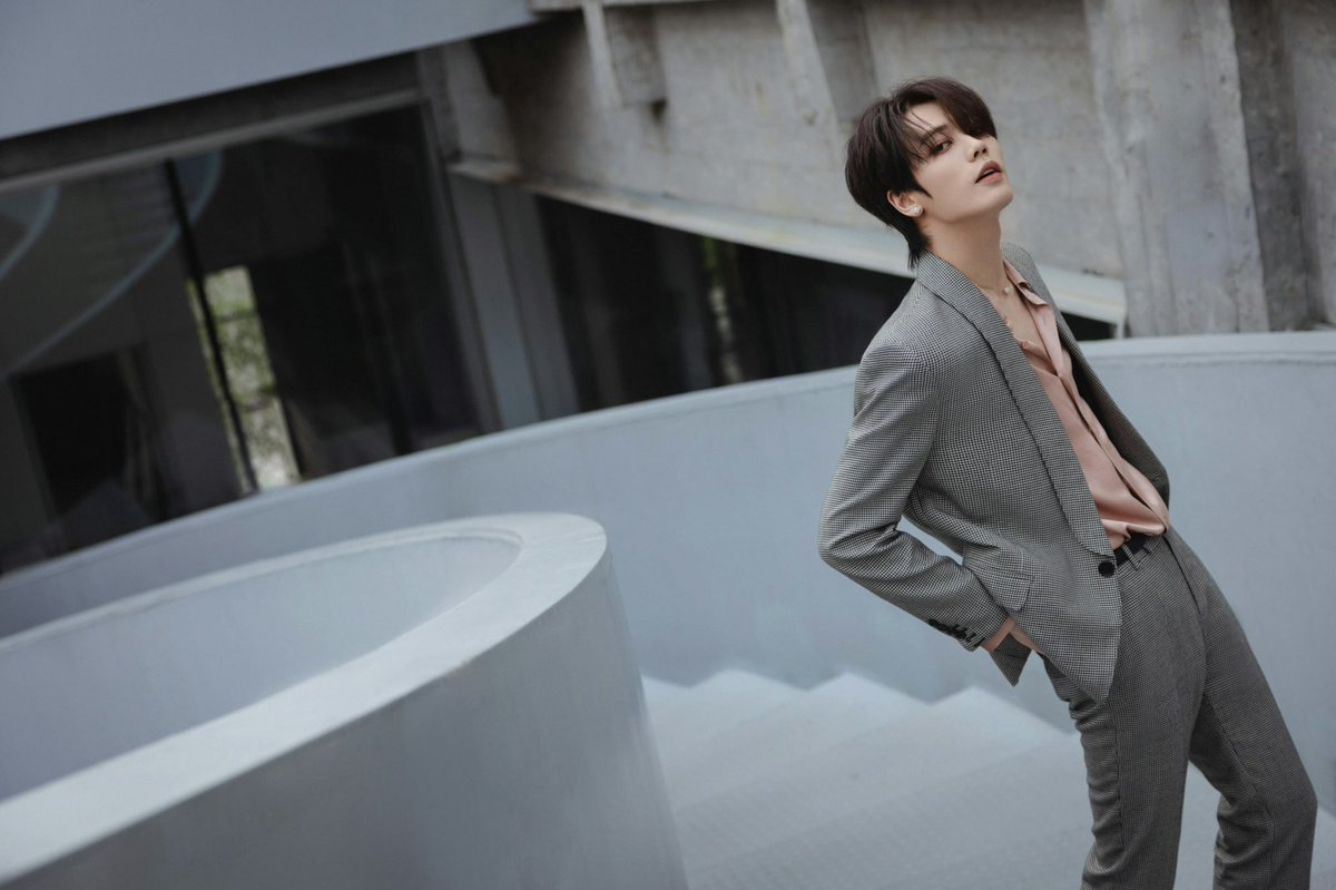 WinterDream0824's tweet photo. handsome bb 😍✨

#林彦俊 #린옌준 #LinYanjun https://t.co/xXDQnqEZEy
