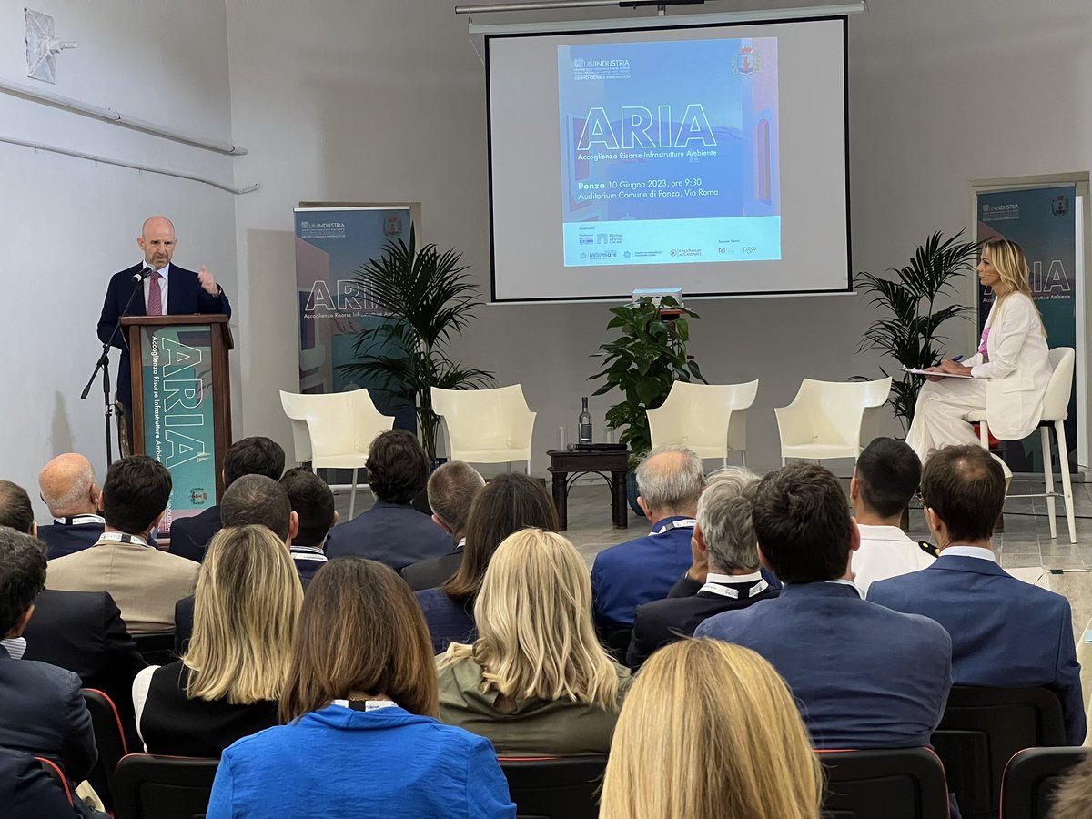 “Sono convinto che #Ponza possa essere anche isola di nuova #impresa e nuovo #lavoro: alcune idee a tal riguardo verranno sicuramente dallo studio sul #Digitale nel #Lazio che presentiamo oggi con <a href="/anitecassinform/">Anitec-Assinform</a>”.

#10giugno #AngeloCamilli #ARIA #Unindustria