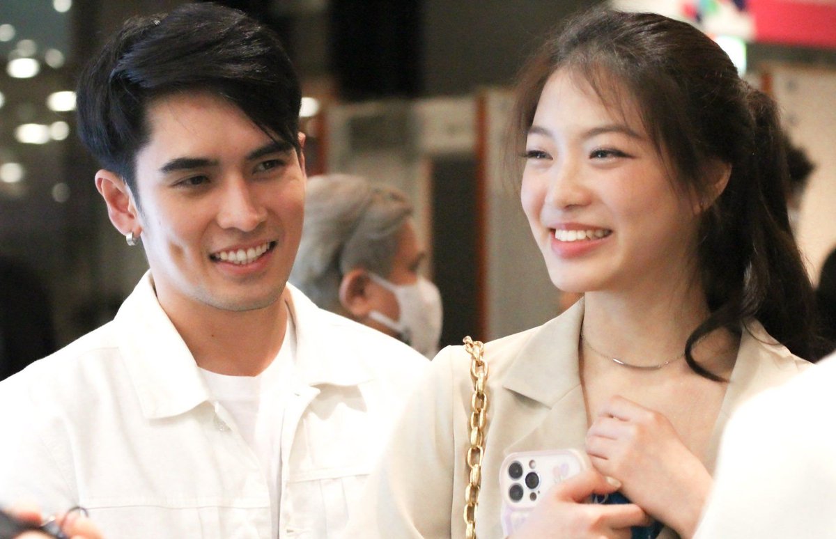 Kim88861067's tweet photo. พี่แซมได้แสดงซีรีย์แล้ว อยากเห็นงานแสดงของพี่เชนและน้องมี่ สวยหล่อขนาดนี้ จะอดใจรอน้าา 🙊🙏🤩
#MeePoonyada #Samwrld #shanepachara
#TheStar2022
#ช่องวัน31 https://t.co/VaZtKSkcHv