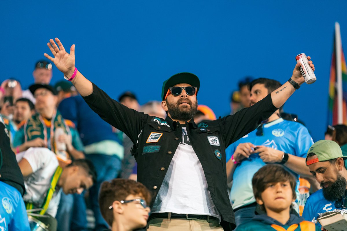 SanDiegoLoyal's tweet image. Good to be back with the fam. 💚🧡