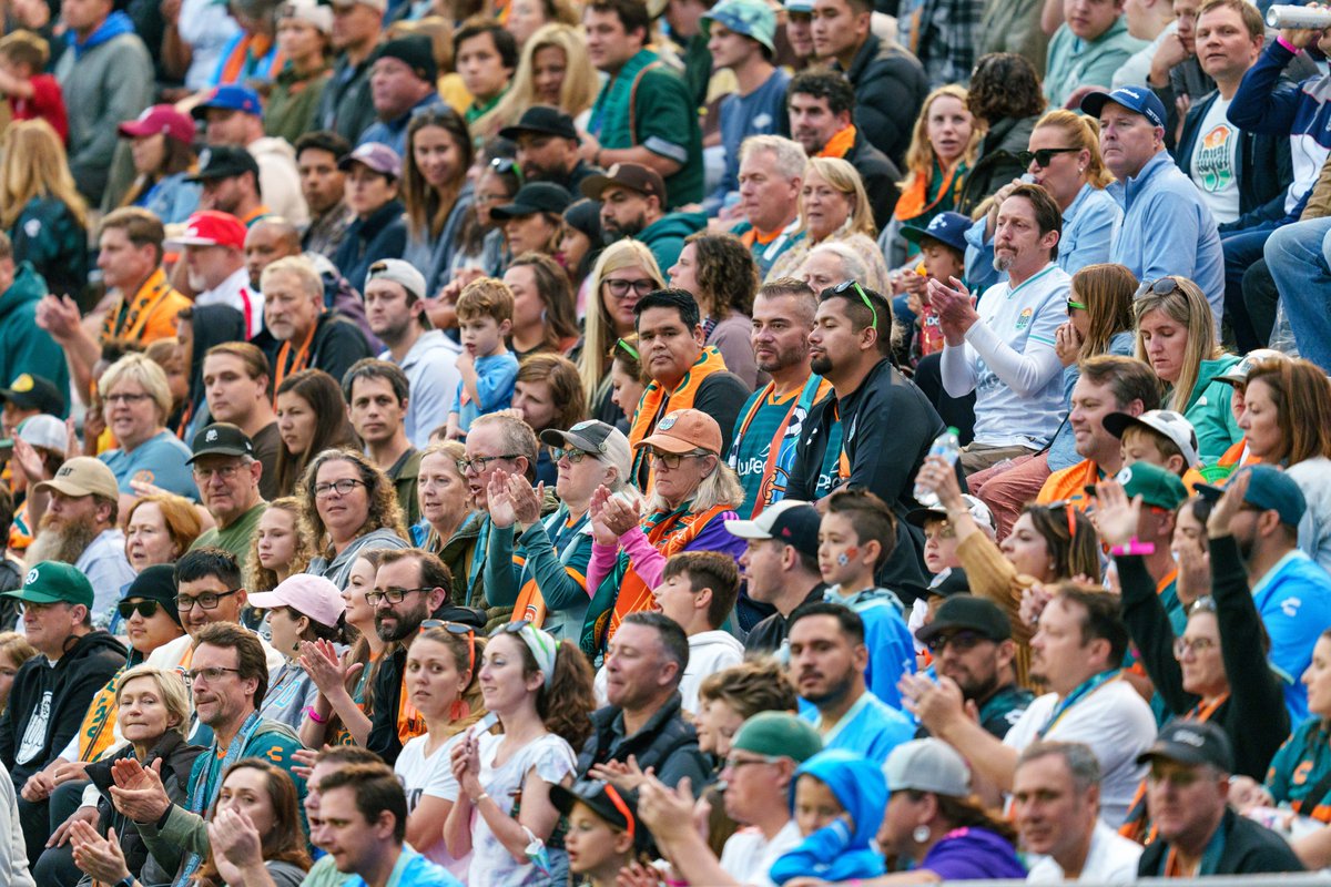 SanDiegoLoyal's tweet image. Good to be back with the fam. 💚🧡