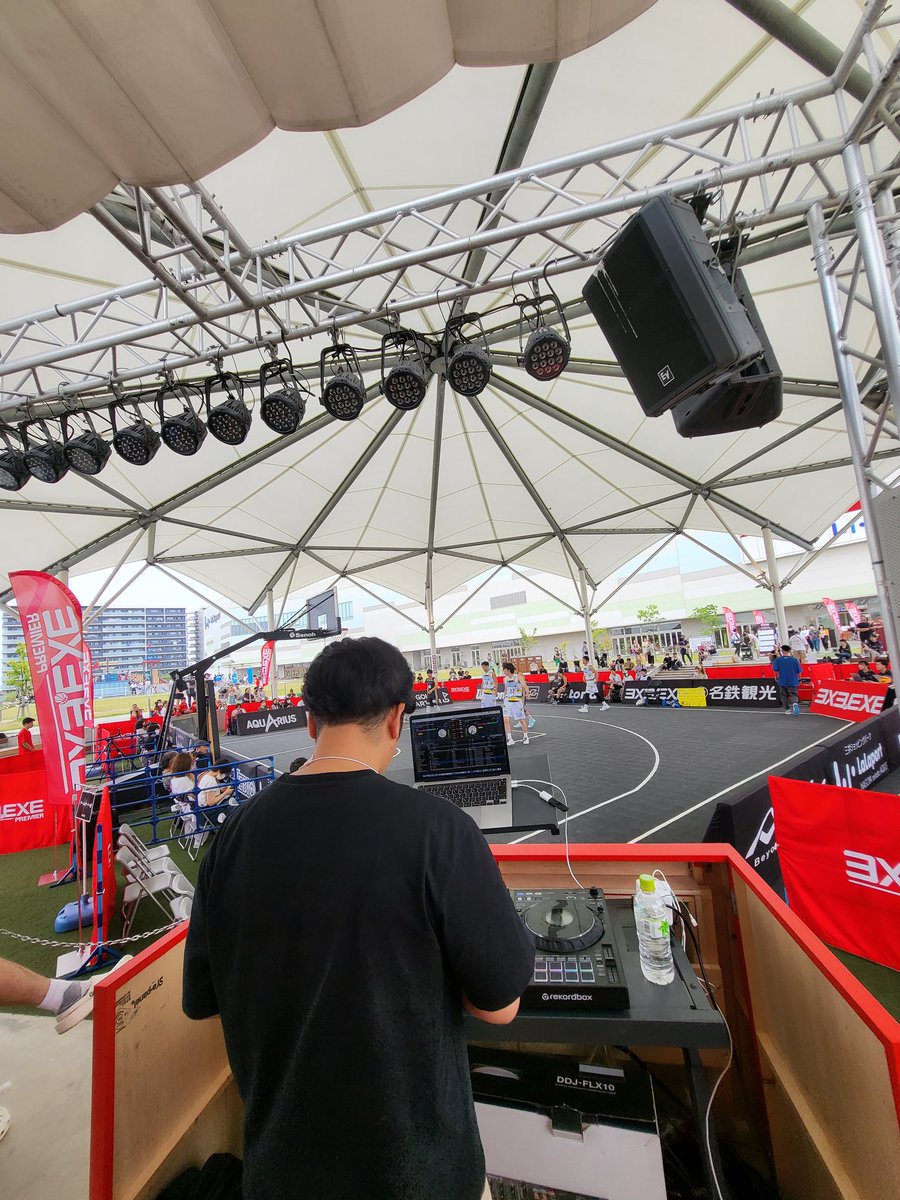 IncPele's tweet photo. DJブースから🙂

選手との距離が近い！！
バチバチの戦いが目の前に！！！

#3x3
#3x3EXE https://t.co/eGSiUUKccC