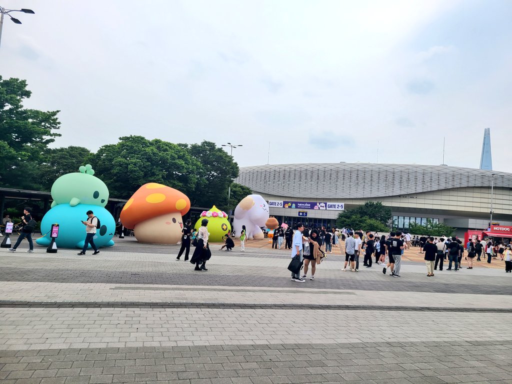 FyPC7QpaIAYt3PN?format=jpg&name=medium