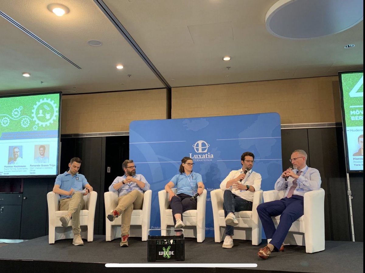 ackerbauref's tweet image. 4th World Intelligent Farming Summit in Berlin. War eine sehr gute  &amp;amp; interessante Veranstaltung. Fazit: Smart Farming hat viel Potential, muss aber noch deutlich mehr unmittelbare Vorteile für die Anwender entfalten, um sich wirklich in der Breite zu etablieren. Los gehts! 😃