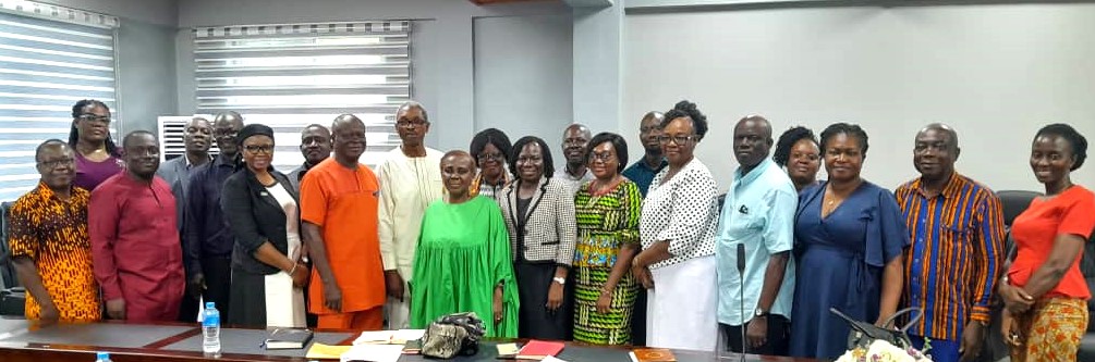 IRC_Ghana's tweet photo. June 8 in ACCRA, Hon. Cecilia Abena Dapaah @mswrgovgh reaffirmed Government’s commitment to the Presidential Compact for WASH in a post UN water conference &amp; All Systems Connect 2023 Policy Dialogue with the CSOs network @coniwas @IRCWASH @WaterAid_Ghana @CRSnews @sanwatforall https://t.co/tLV7gbJRIb