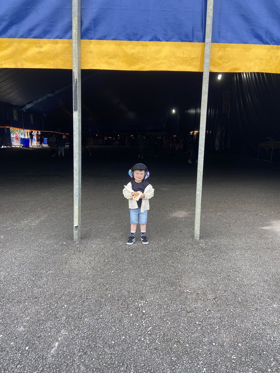 Michelle Curtin tweet media