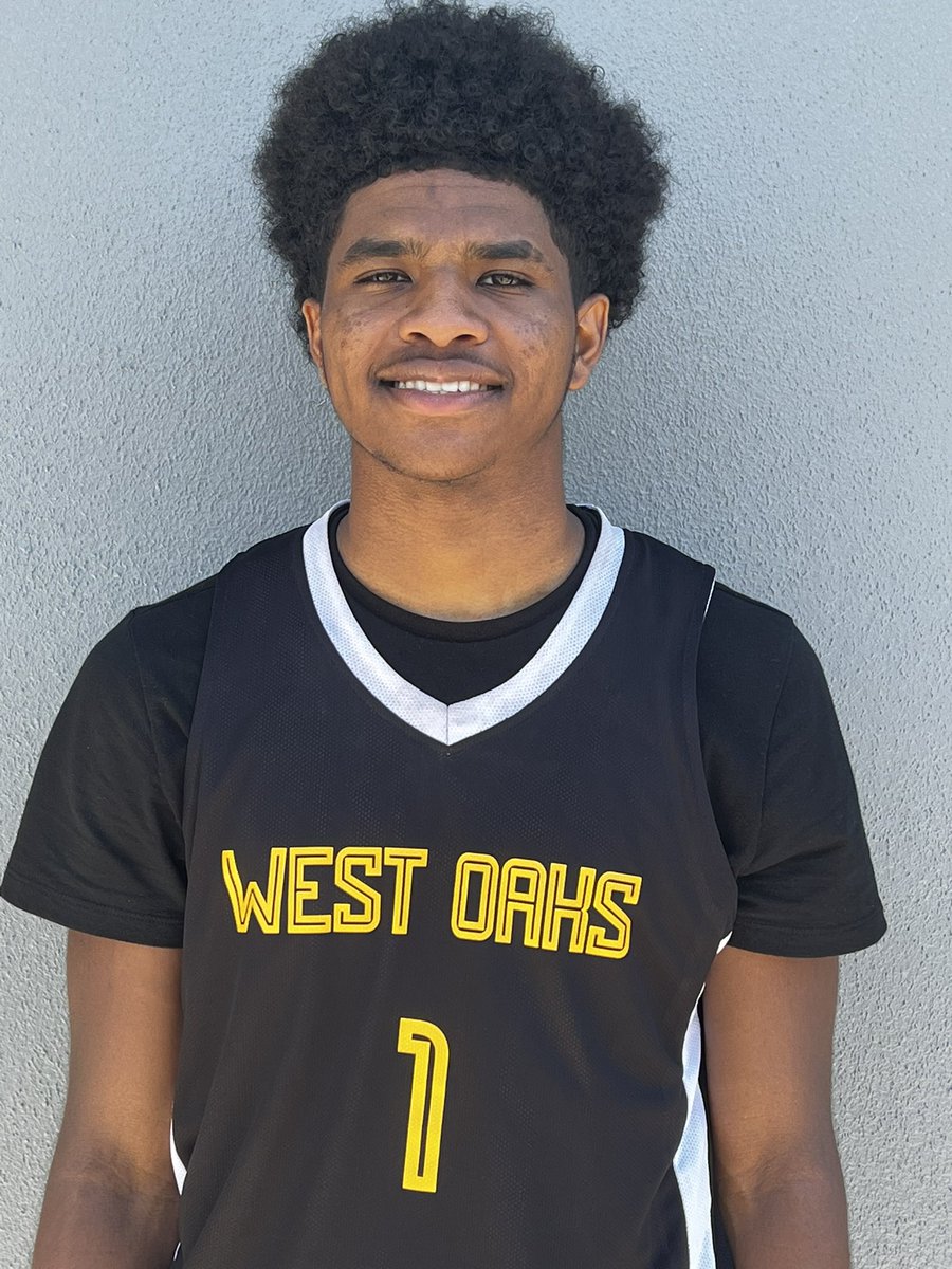 GillionAcad's tweet photo. 2025 Kris Banwareesingh came out of the gates firing as West Oaks defeated Ely 61-25 to open up FSU Team Camp. 6’9 Mou Riiny was tough on defense with 4 blocks https://t.co/Ho3QwUcxon