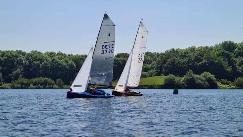 YachtsandYachting.com (@yandyfeed) on Twitter photo Merlin Rocket HD Sails Midland Circuit at Burton Sailing Club : Arrive, exit the car, and promptly put your coat on - it's Britain <a href="/merlin_rocket/">Merlin Rocket (MROA)</a> <a href="/BurtonSailing/">Burton Sailing Club</a> yachtsandyachting.com/news/262833/Me… Merlin Rocket HD Sails Midland Circuit at Burton Sailing Club : Arrive, exit the car, and promptly put your coat on - it's Britain <a href="/merlin_rocket/">Merlin Rocket (MROA)</a> <a href="/BurtonSailing/">Burton Sailing Club</a> yachtsandyachting.com/news/262833/Me…