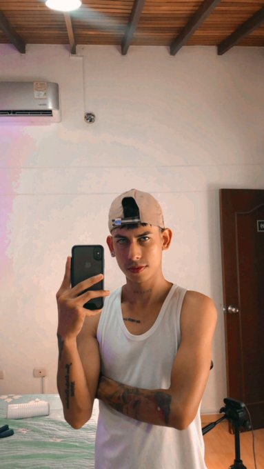 Hello &hearts; Lets go, I am Online!!  https://t.co/FgVCha3dMD  @chaturbate @cbupdatenews @chb_model @chaturbateLATIN<a class="tags" href="/tag/chaturbate">@chaturbate</a><a href="/tag/latino"class="tags"><span>#latino</span></a><a href="/tag/rt"class="tags"><span>#rt</span></a><a href="/tag/young"class="tags"><span>#young</span></a><a href="/tag/chaturbate"class="tags"><span>#chaturbate</span></a><a href="/tag/boyslove"class="tags"><span>#boyslove</span></a><a href="/tag/guy"class="tags"><span>#guy</span></a>