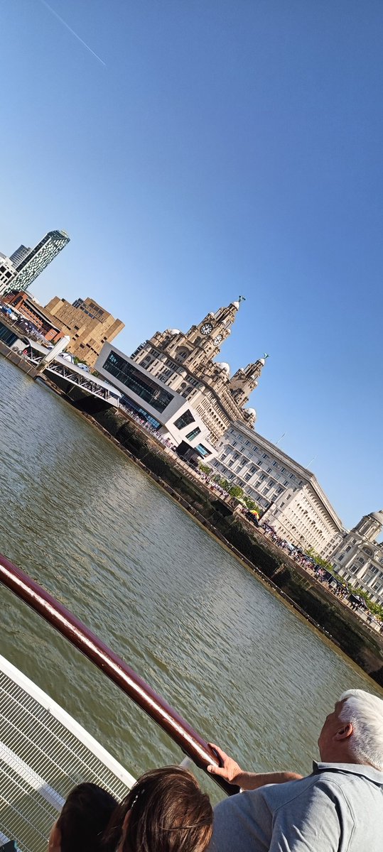 Liverpool the other week. How lovely. #liverpool #city #buildings #water #citytour #summersday #notacloudinsite #bluesky #River #rivermersey #beautifulday #liverpoolphotography #bigclock #tallbuildings #Scenery #summer #tripout #liverbridbuilding #boattrip #clearsky