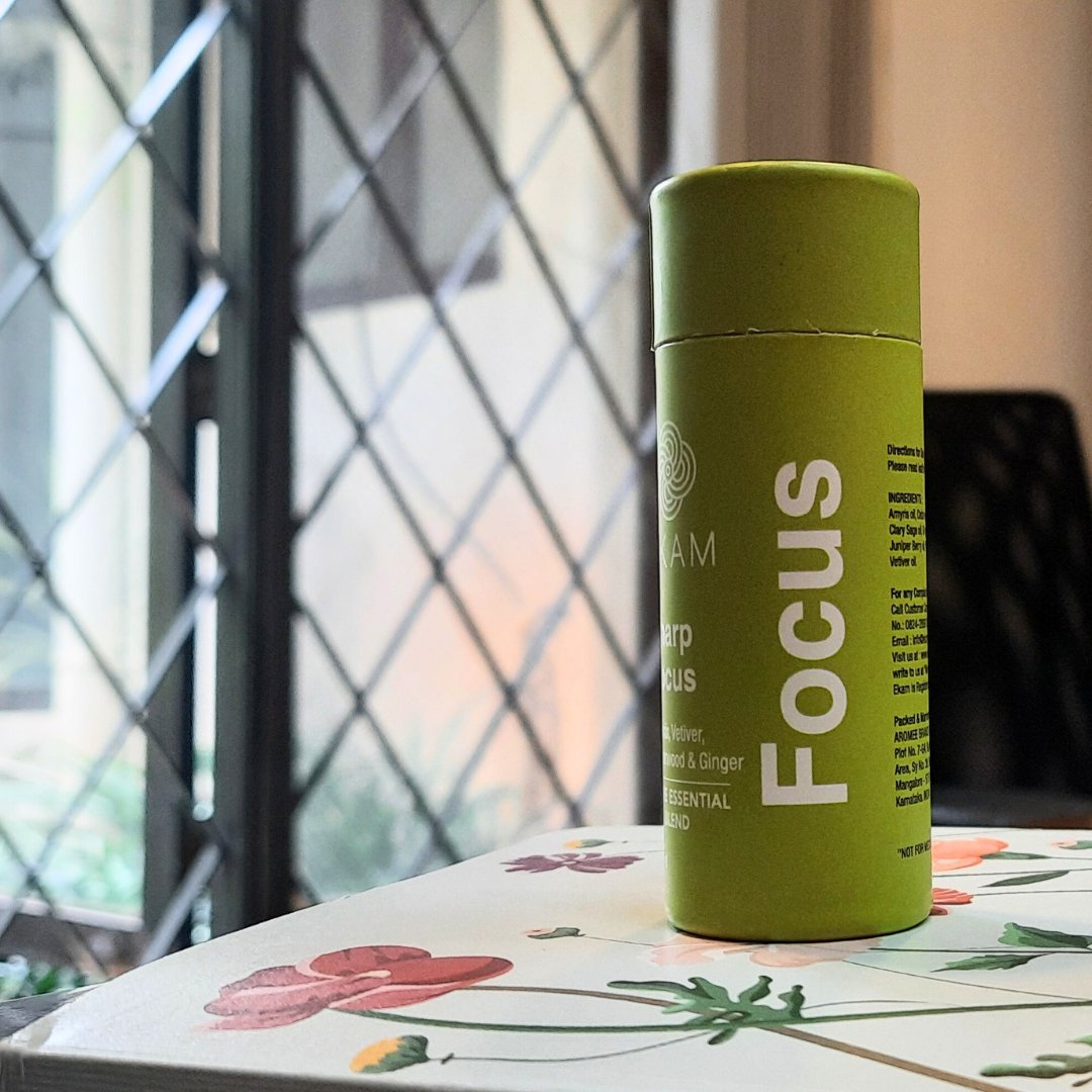 ekamonline's tweet image. #ReviewoftheDay on #SharpFocus #WellnessBlend: &quot;Bright aroma that I keep near me when I work or do assignments. Really helps reset my mind. Think I&apos;ll gift it to my sister next!&quot;- Niya M.

#EKAMonline #FeelGoodWithEKAM