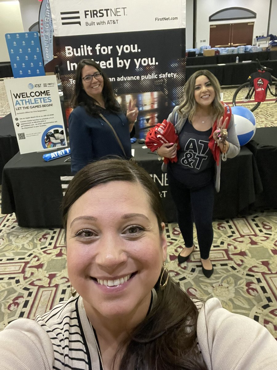 JosieCastroGar1's tweet photo. ⚽️ LET ⚾️ THE 🏀 GAMES 🚴🏻♀️ BEGIN! El Paso is the host city for this year’s Texas Police Games and we’re incredibly proud to be the title sponsors for such a prestigious event! Stay tuned, more to come! 🚔 #allweeklong @NTX_Market @EPTXMarket @Liz_Arch1 @SSanjuaneloS @Megan_NTX https://t.co/BdTRoiGalA