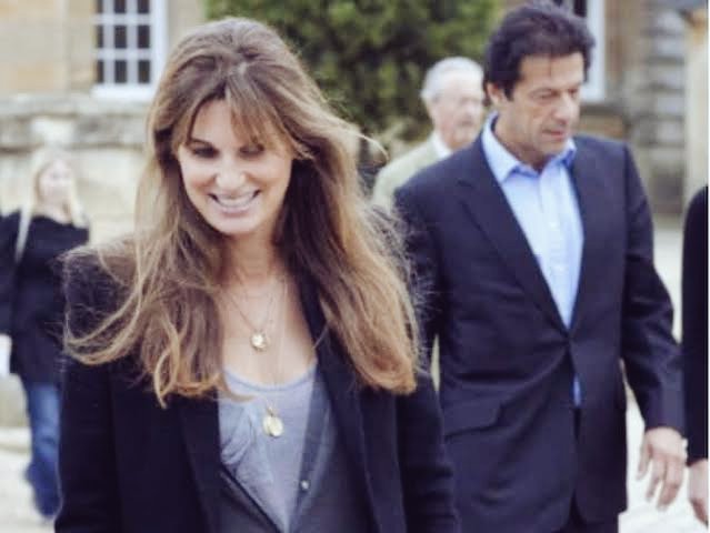 AhsanSohaib2's tweet photo. i am pretty inspired by you *ma'am*. how lovefull spirite about relationship of you.
#ma'am
#imrankhan
#imranKhanPTI
#jamaimagoldsmith
#jamaima
#PTIOfficial https://t.co/Fl4MzZ4cNI