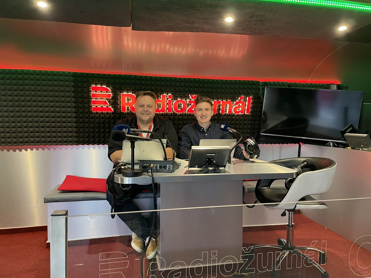 🧑‍🔬🧪📻 Magazín #Experiment, speciální vysílání z #Veletrhvedy. Na <a href="/Radiozurnal1/">Radiožurnál</a> začínáme po 9. hodině. Další živé rozhovory se zajímavými hosty po celý den, živě z našeho mobilního R-streamu. S <a href="/MartinParizek/">Martin Pařízek</a>.