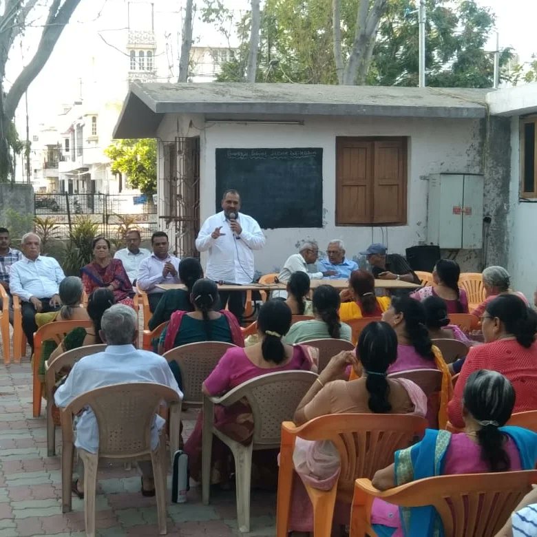 amitsinhdabhi84's tweet photo. ભારતીય જનતા પાર્ટી વડોદરા મહાનગર વૉર્ડ ૧૧ - સિનિયર સિટીઝન બેઠક વ્યવસ્થા હેતુ શેડ નું ખાતમુહૂર્ત
અવિચલ ઉધાન દિવાળી પુરા
@Bhupendrapbjp @CRPaatil @pradipsinhbjp @ratnakar273 @sanghaviharsh @drvijayshahbjp @BJP4Gujarat https://t.co/dKUng57YhE