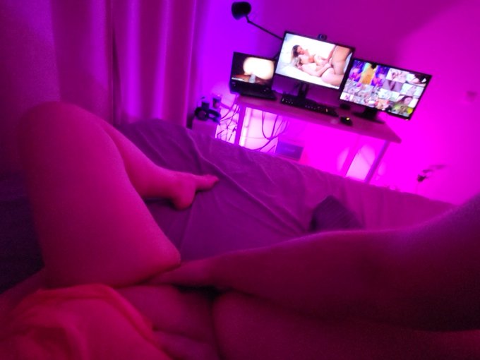 Fuck we had so much fun last night, hours of it. We were in absolute heaven🤤🤤I may have squirted a lot<a href="/tag/porn"class="tags"><span>#porn</span></a><a href="/tag/nsfw"class="tags"><span>#nsfw</span></a><a href="/tag/dildo"class="tags"><span>#dildo</span></a><a href="/tag/fucktoy"class="tags"><span>#fucktoy</span></a><a href="/tag/slutwife"class="tags"><span>#slutwife</span></a><a href="/tag/cumslut"class="tags"><span>#cumslut</span></a>