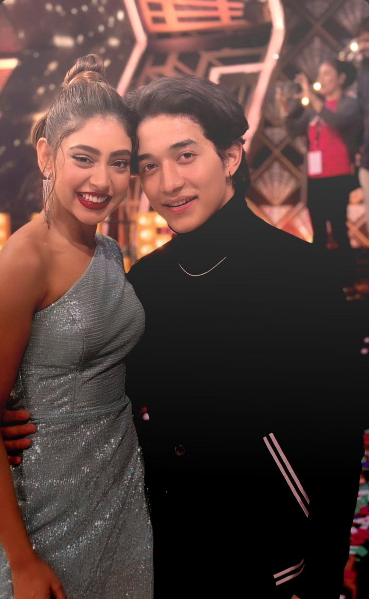Best friend, best dancer, overall a best boy 🥺...for me this ship and their bond is superior 🫶🏻...the chemistry they own >>>>>>>>>>>>>>

#NitiTaylor #AkashThapa