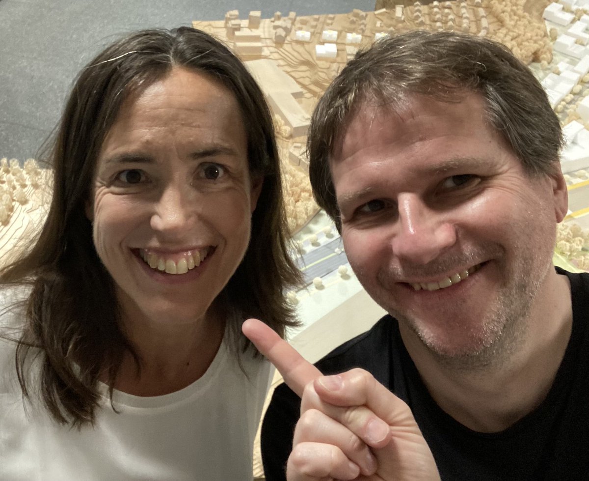 Liebe Leute in #Winterthur. 

Wenn ihr möchtet, dass unsere Stadt so cool bleibt wie sie ist, dann wäre es jetzt sehr nützlich, wenn ihr diese Frau in den Stadtrat wählt: <a href="/martinablum/">Martina Blum</a>.

Deadline für die Wahl: 18. Juni!#VoteNow 😳😇😎