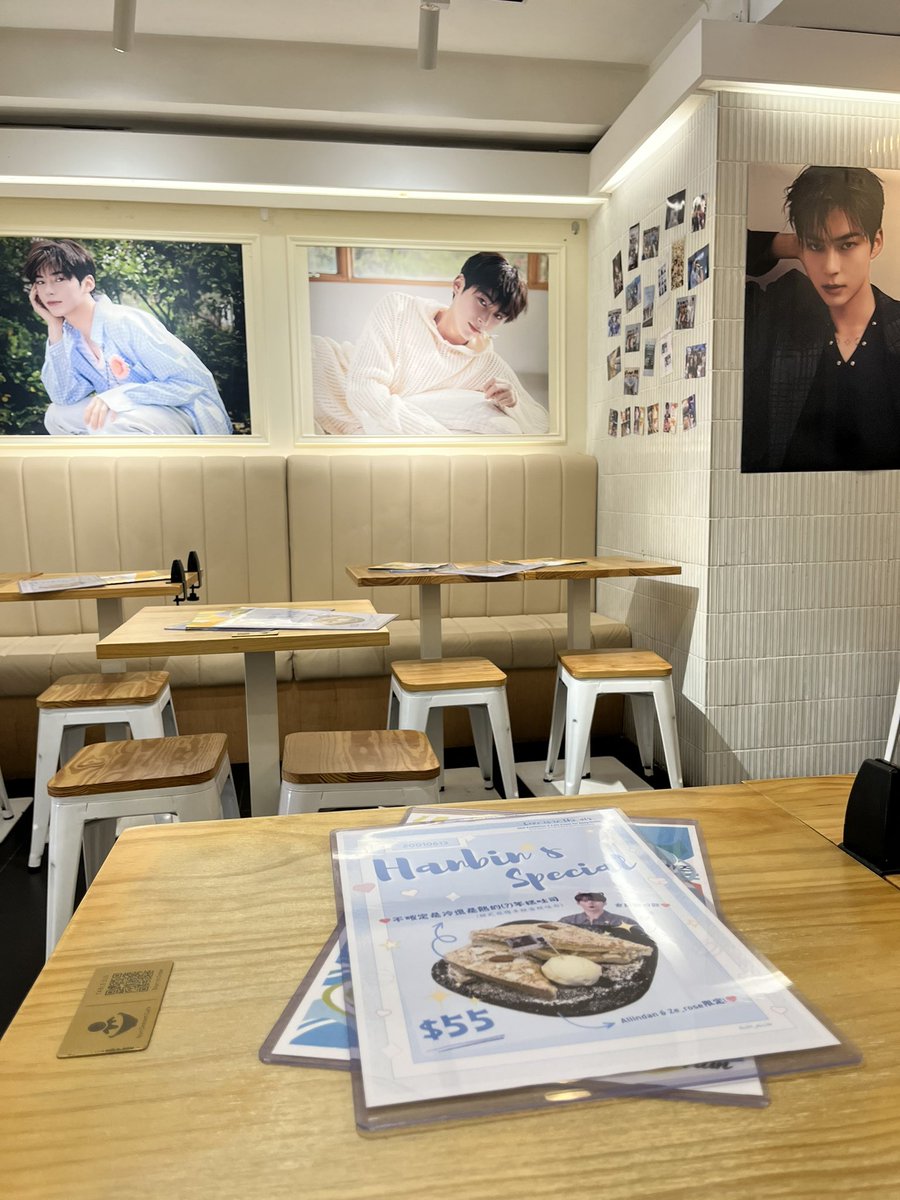 eldy_allin's tweet photo. 한빈이의 홍콩 생일 응원 카페가 오늘부터 시작해요~~🤍☘️
Sung Hanbin’s Birthday Cafe Event in Hong Kong starts today🤍☘️

✨Thanks to all fansites approved their photos used for this event✨

#ZEROBAESONE #ZB1   
#제로베이스원 #제베원
#성한빈 #SUNGHANBIN
#成韓彬 #ソンハンビン https://t.co/2SaBJ1bOu9