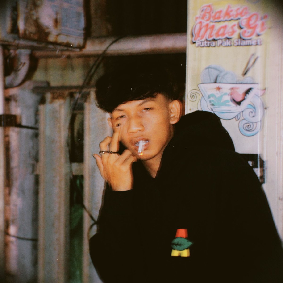 yntazriel's tweet photo. we fly without a pilot https://t.co/wGXhFqWyUC