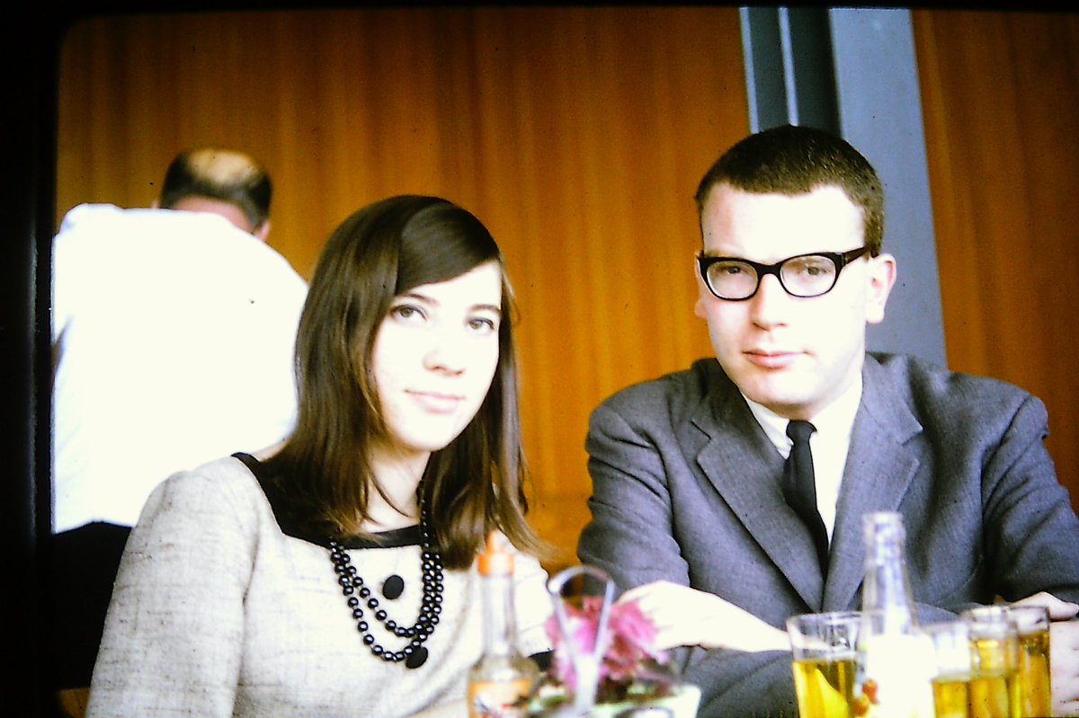 Y de pronto ya no están. 18 años juntos, 40 años separados y en el espacio de 5 días nos dejan los 2. O.K. Werckmeister and Eukene Lacarra para mi el origen de todo.