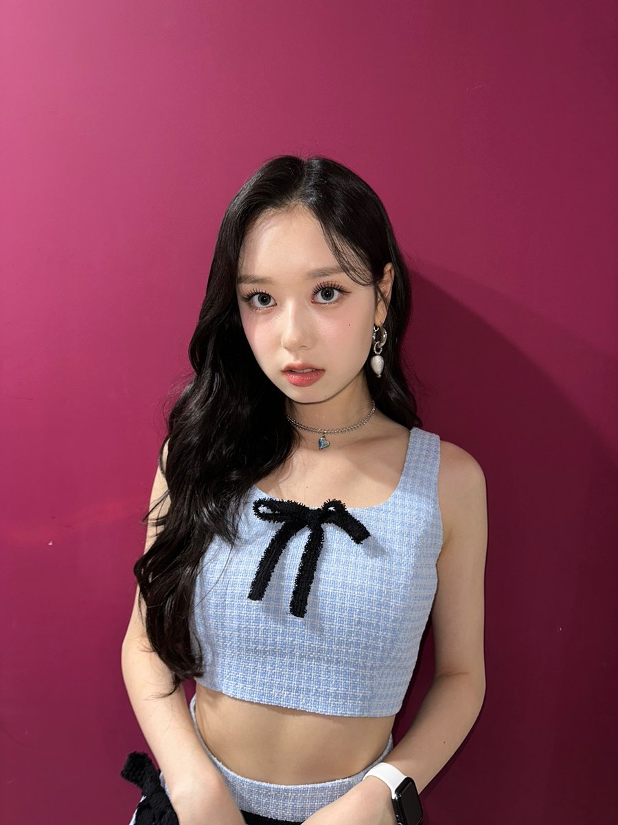 오늘 음중 무대도 사랑스럽게 봐주셔서 감사해요 체리팜여러분 🩵👩‍🌾🧑‍🌾💤🕰

#KIMDOAH #김도아 #キムドア #도아 #DOAH #꿈의태엽 #dreamwalking #쇼음악중심 #음중