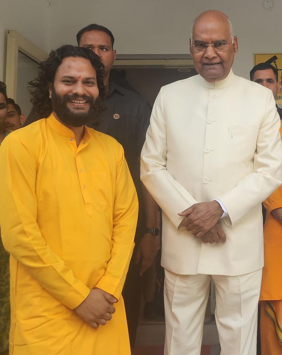 deepaksparmarth's tweet photo. An honour meeting former President of India Shri @ramnathkovind ji at our Himalayan home in @ParmarthNiketan . 

His simplicity and humbleness is his power! 🙏

#Saturday #Acharyadeepak #parmartniketan #PositiveVibes #india #rishikesh #Uttarakhand https://t.co/INo4ipZfZQ