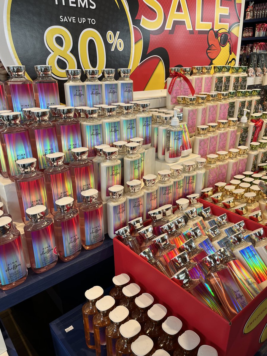 pickanddress's tweet photo. Bath and Body Works โปร mid year ปังมากค่า✨💕
กลิ่นฮิต หอมเอย หอมใจ มีลดทั้ง 80% และ 70% เลย (ถูกสุดๆเหลือขวดละ 160 บาท) เทียนหอมก็มี คุ้มมากไม่ไหวแน้ววว

#bathandbodyworks #รับหิ้ว #รับหิ้วทุกอย่าง https://t.co/pLNCnl89Et