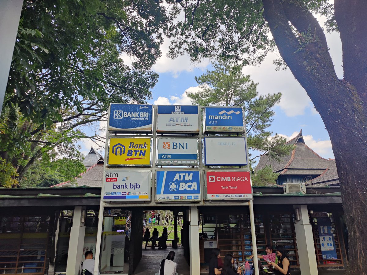 radixhidayat's tweet photo. Tempat paling dalam di ITB

Tekanannya 8 atm. https://t.co/D6LQxK9yuj