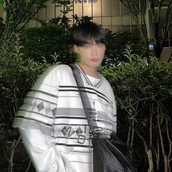chanhpee's tweet photo. @CRANGMlN kalo yang ini semuanya ilang (soalnya difoto pake efek blur). https://t.co/bAAr5VDlyN
