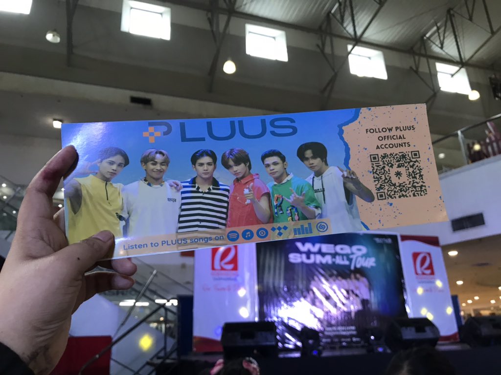 pluus_world's tweet photo. [➕] STAFF

we’re here SUM! 🧡 you can find us on the 2nd row, left side of the stage. Feel free to approach us! 🧡

061023 | PLUUS WORLD ADMINS
#PLUUS #AlwaysPLUUS https://t.co/WHTrnuvlNA