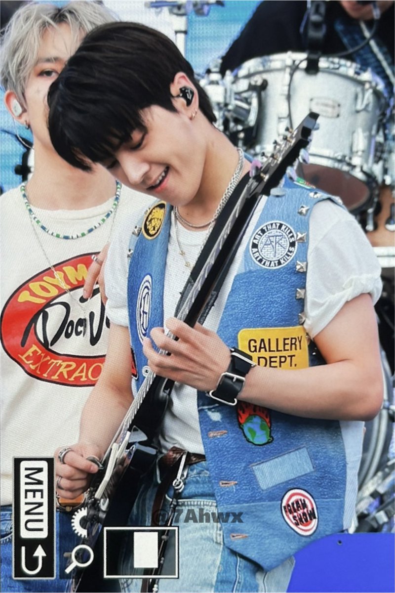 7Ahwx's tweet photo. 230610 🎸💥
#엔하이픈 #제이 #ENHYPEN #ジェイ https://t.co/Ho5D9l2I1K