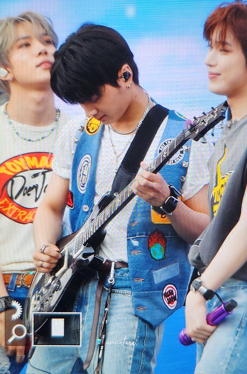 unnatural_jay's tweet photo. 230610 기타맨🎸#엔하이픈 #ENHYPEN #제이 #JAY #エンハイプン #ジェイ #아이엠쫑 https://t.co/6DZ61auYbc