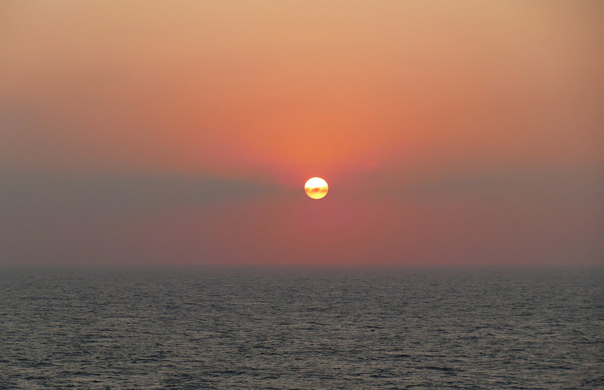 A pretty good way to spend an evening while returning to the UK from Santander on board Pont Aven, @BrittanyFerries flagship cruise-ferry. A sea-view seat for table-service dinner to watch dolphins play and the sun setting over the Bay of Biscay. #Spain @TravWriters