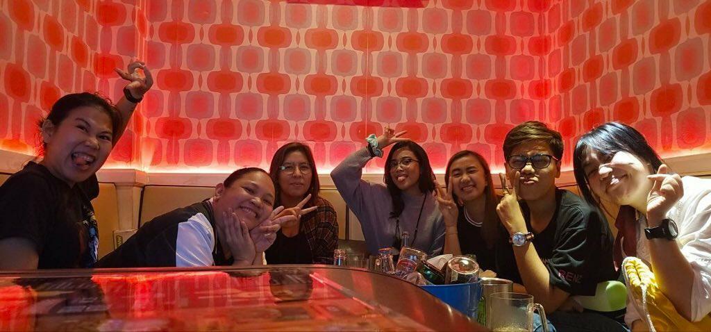 tepoftheiceberg's tweet photo. Technically not after MyCon, but met My Moon at a KTV event for Moonbyul stans, got to know each other during #HappWheeBirthday cupsleeve event c/o @MooEventsMNL (TY PO TITA @iheart_wheein) 

and have been falling deeper in love everyday ever since 🥺

And yes, kami na ASKSK https://t.co/J0QINcdWRx