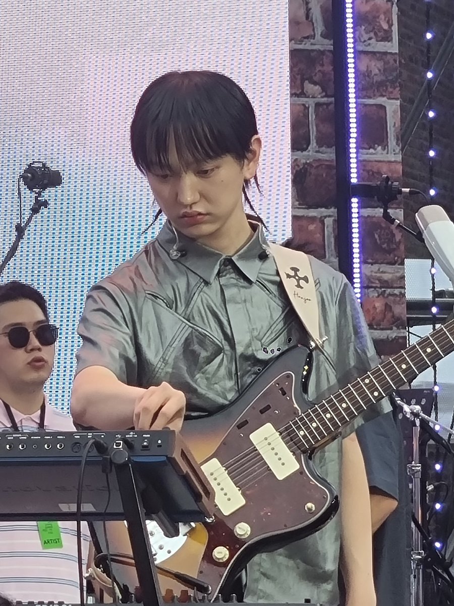 이분뭐죠,?????????