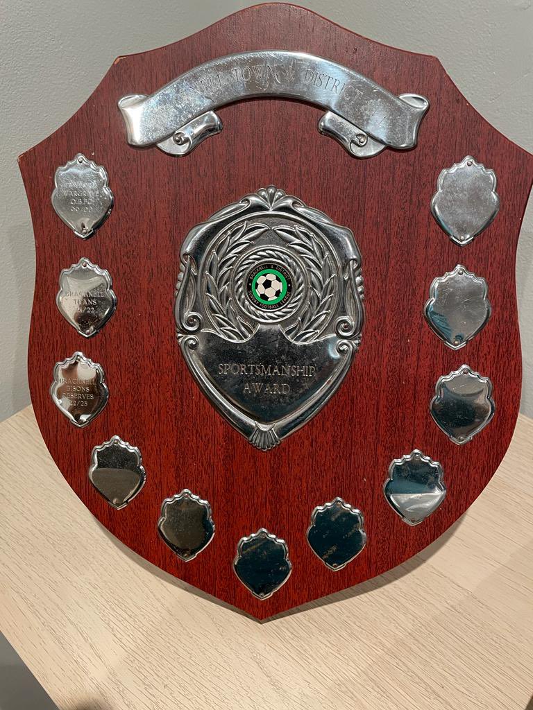 Bracknell Bisons Football Club tweet media