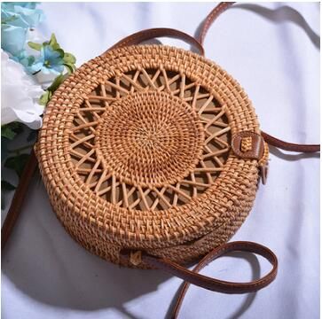Madonnasdecor's tweet image. Rattan Cane Sling Bags
Enquiry? Bulk Purchase? Purchase?
Contact us:
☎️: +91 90358 13272
📲:DM in Instagram
💌 madonnas.homeliving@gmail.com
#rattanbag #slingbags #handbags #fashion #sustainablefashion #trends #trendalert #aesthetic #ecofriendly #handmade
instagram.com/p/Csyp7HRPUNI/…