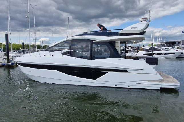 ApprovedBoats's tweet photo. Approved Boats are pleased to offer this ex-demo 2022 Aquila 44 Yacht for immediate delivery. This model is packed with a superb range of features to keep your family happy. https://t.co/q42YIdCVfe @approvedboats #approvedboats #aquila44yacht #brokerageboats #brokerageyachts https://t.co/hC6VN7T0TB