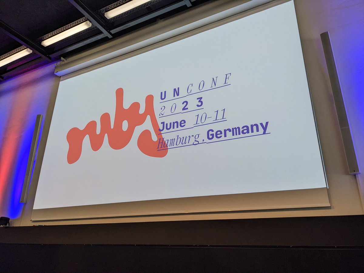 SteJMo's tweet photo. Es geht gleich los! 👍🏽😃 #rubyunconf2023 #rubyunconf https://t.co/H9FYkucUPg