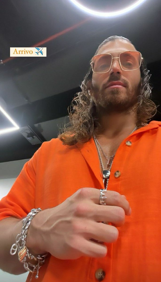Buon fine settimana

#CanYaman