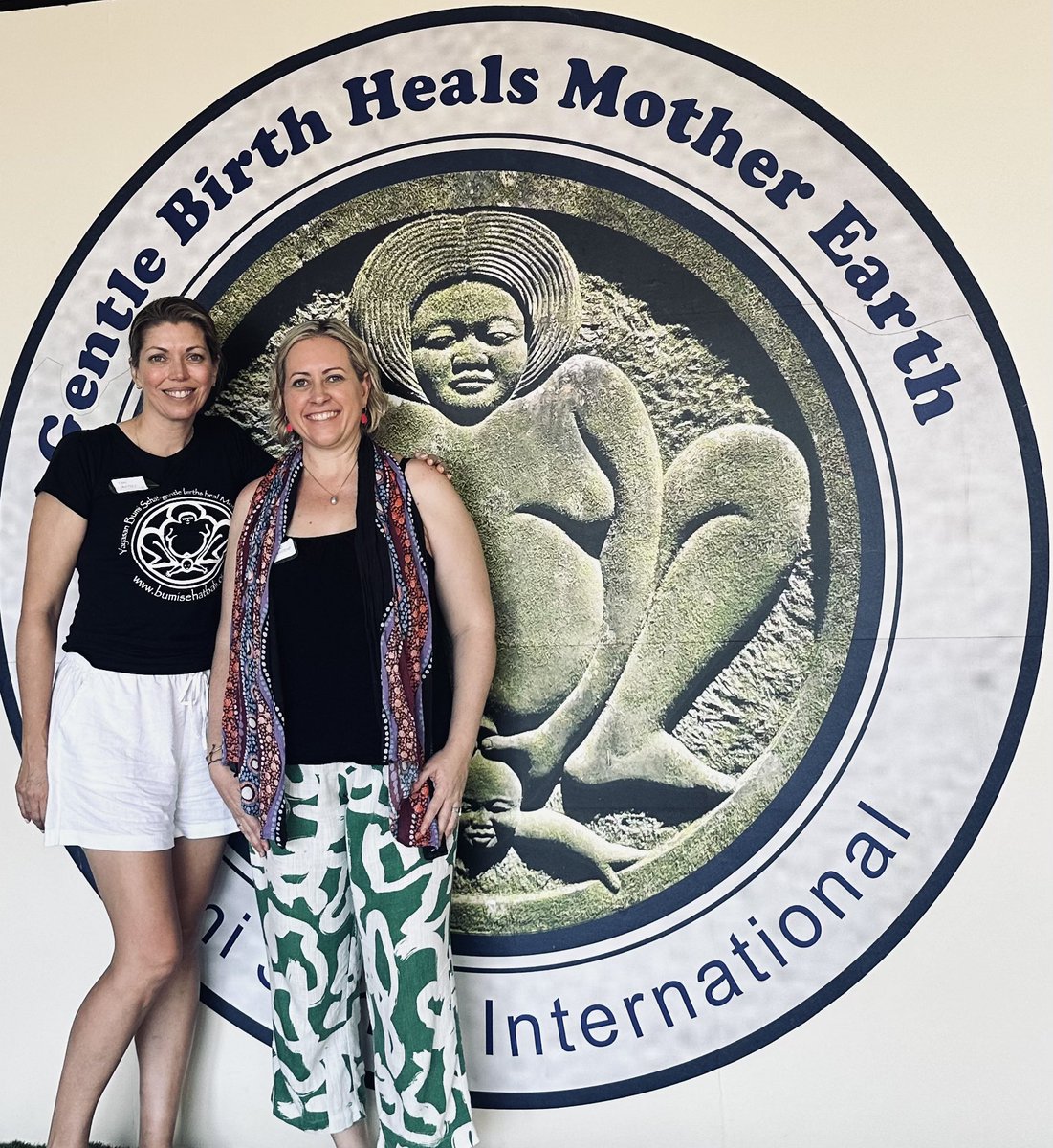 A day spent with @iburobin at Bumi Sehat in Ubud for the International Childbirth Initiative 2023 with Midwifery Advisor Tani Paxton and incredible midwives from across the globe 🌏 #worldmidwives @MidwivesACM