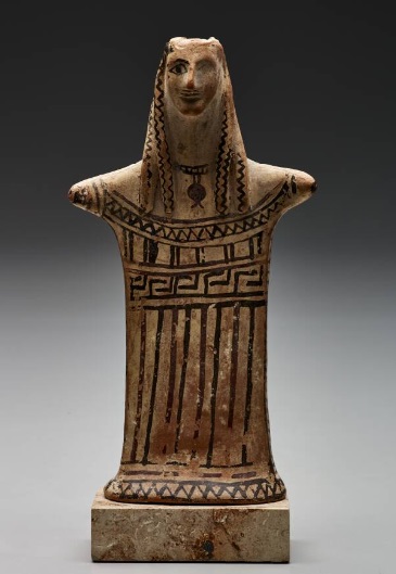 Figure of a standing woman, first half of 6th century BCE. Greek; Boeotian, Dallas Museum of Art, @DallasMuseumArt
Terracotta, paint

Terracotta figurines have a long history in Boeotia, first appearing there in the eighth century B.C.
#stomouseio #DallasMuseumofArt #femalefigure