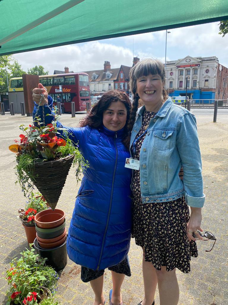 tracydearing70's tweet photo. Loved meeting so many residents and families at out Hanging Basket events this week! https://t.co/xAsLsFLd5Z